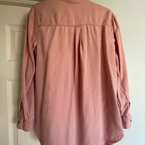 Pink button down - Picture 2 of 6